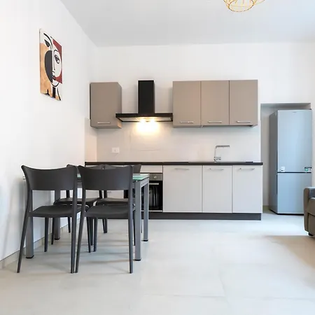 Apartman Salt Apartment, In Pieno Centro Rif A859