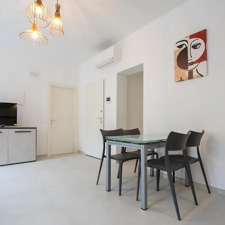 Salt Apartment, In Pieno Centro Rif A859 Apartman *