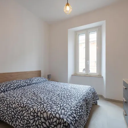 Salt Apartment, In Pieno Centro Rif A859 Apartamento