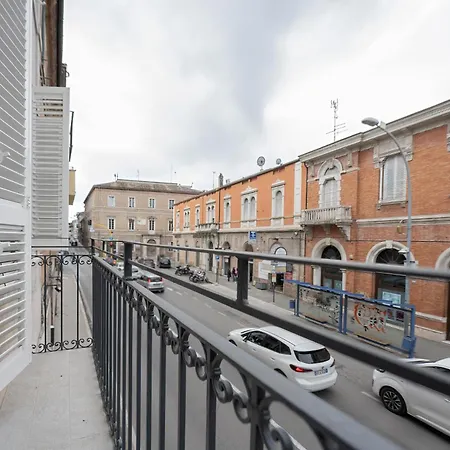 Salt Apartment, In Pieno Centro Rif A859 * San Benedetto del Tronto